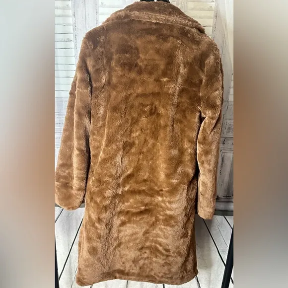 WARM AND COSY COAT IN CHOCOLATE