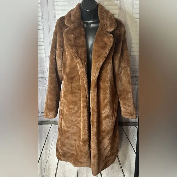 WARM AND COSY COAT IN CHOCOLATE