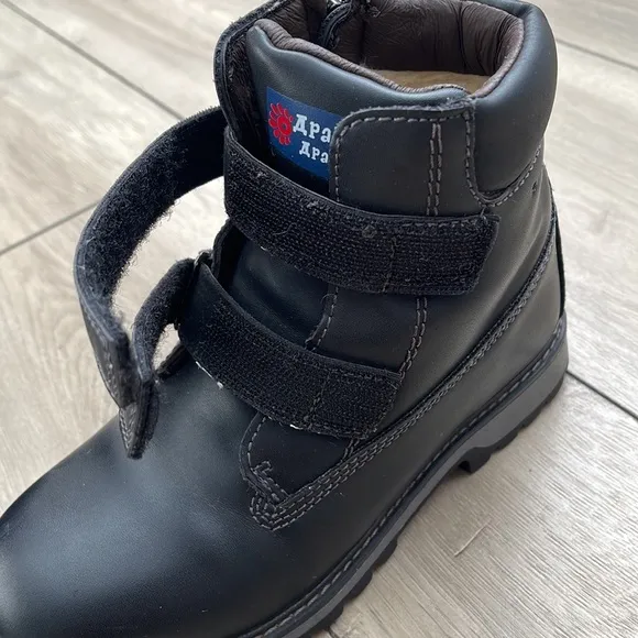 WATERPROOF KIDS BOYS WOOLEN LINING WARM SNOW BOOTS SIZE 1.5
