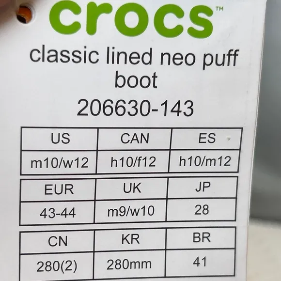 WHITE CROCS UNISEX NEO PUFF SNOW WINTER RAIN BOOTS MENS SZ 10 / WOMENS 12