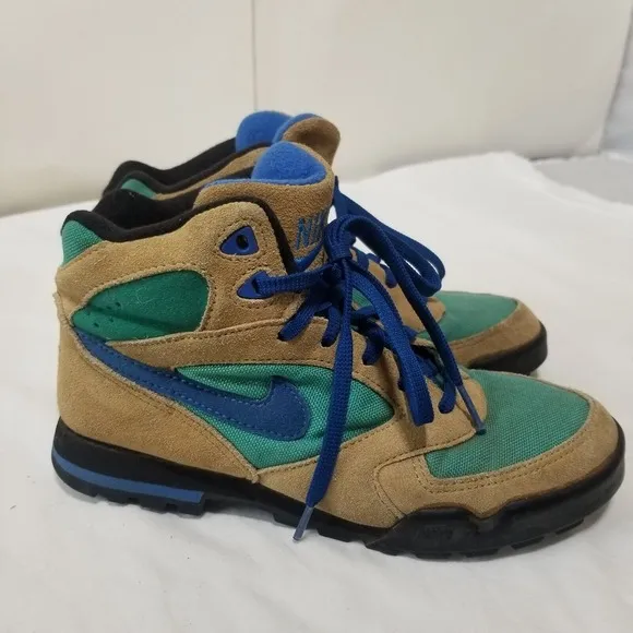Womens 7.5 NIKE 1992 CALDERA ACG HIKING BOOT Tan Green Blue 921202 185008-341 00