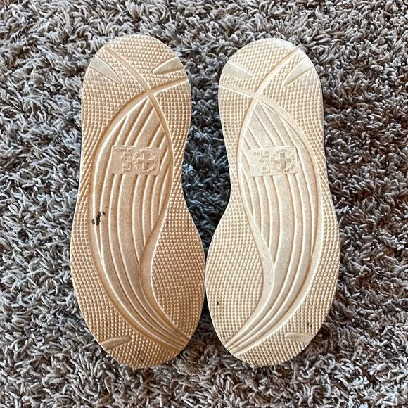 Women’s Dr. Marten’s Air Cushion Sole Shoes, Size 5 💢 Like New!💢