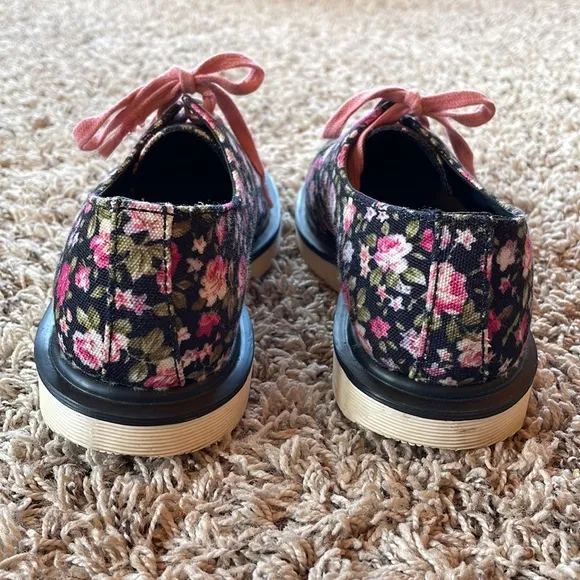 Women’s Dr. Marten’s Air Cushion Sole Shoes, Size 5 💢 Like New!💢