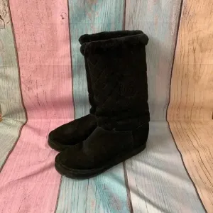 Women’s Michael kors fuzzy boots