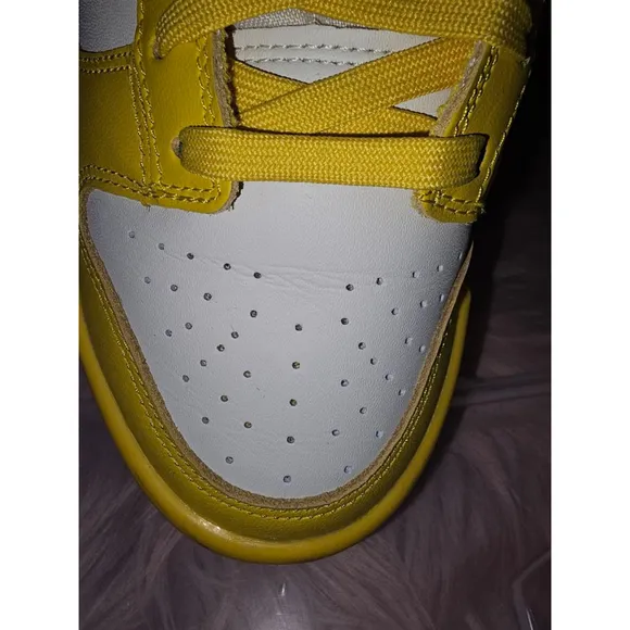 Women's Nike Dunk Low Sneakers Yellow/White