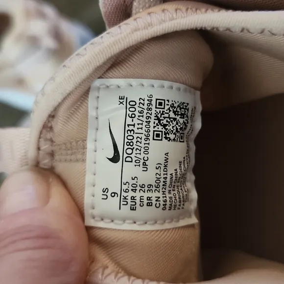 Women's Nike Hurache shoes