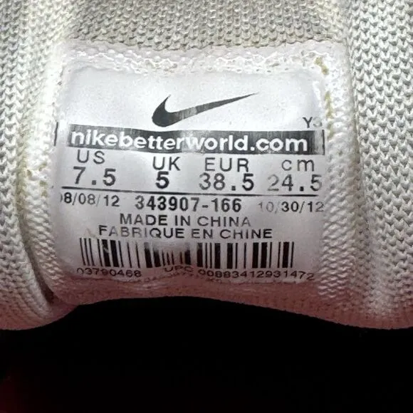 Women's Nike Shox Classic II Shoes Sz 7.5 Valentines Heart #343907-166 White/Red