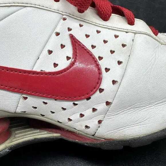 Women's Nike Shox Classic II Shoes Sz 7.5 Valentines Heart #343907-166 White/Red
