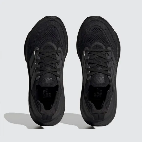Women’s Size 6.5 Or Men’s Size 5.5 Adidas Ultraboost Light Core Black Shoes