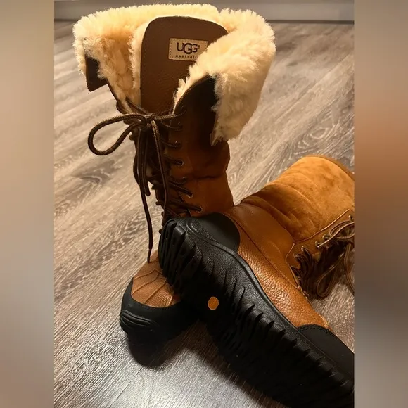 Women’s Tall Ugg Adirondack lace up cold weather snow boot!
