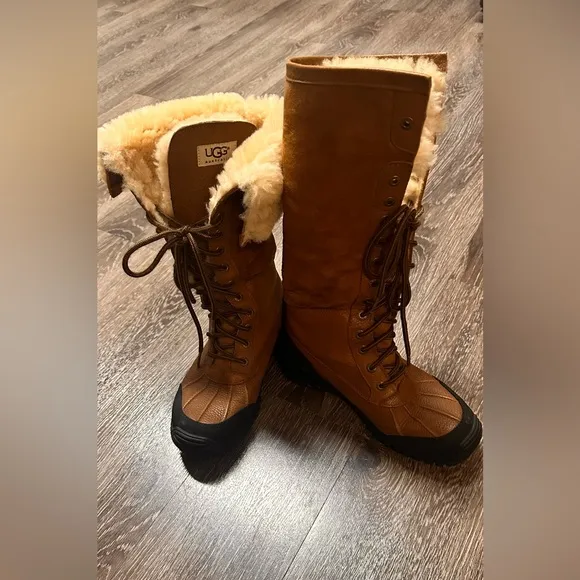 Women’s Tall Ugg Adirondack lace up cold weather snow boot!