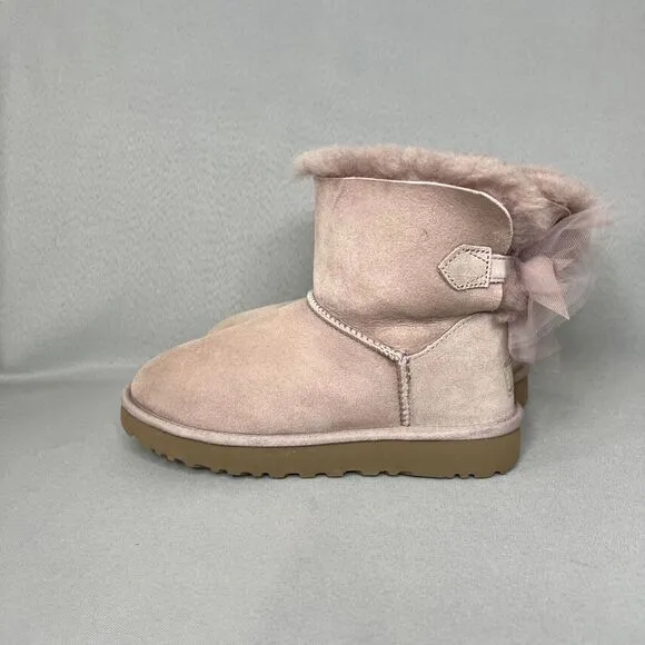 Womens Uggs Boots Bailey Bow Tulle Mini Dusk Pink Purple Sz 6 Fits 7 Suede Rare