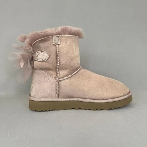 Womens Uggs Boots Bailey Bow Tulle Mini Dusk Pink Purple Sz 6 Fits 7 Suede Rare