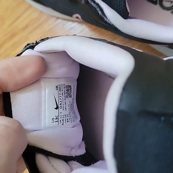 Worn once! Size 13 Nike's