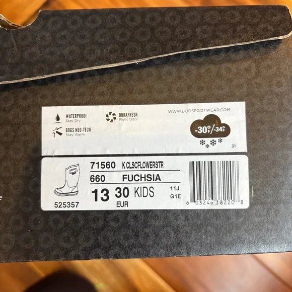 Youth size 13 Bogs, New In Box